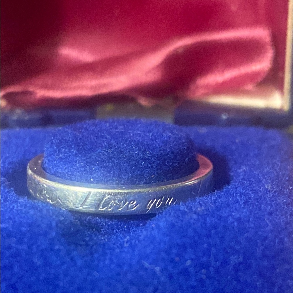 Authentic Tiffany & Co. Sterling Silver I Love You Notes Band sz 6